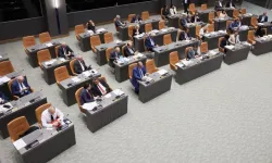 Karma oy kaldırıldı: Yasa Meclis’ten geçti