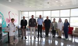 Polis mensuplarından Çocuk Onkoloji Servisi'ne destek