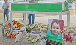 4 yaşındaki Erven son yolculuğuna uğurlandı