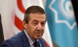 Ertuğruloğlu’ndan Erhürman’a: Kesin tavır koymalı