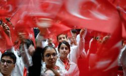 Türkiye'de Cumhuriyet'in 103. Yılı Coşkuyla Kutlanıyor