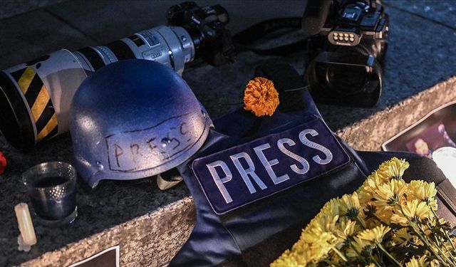 Reuters ve AP Gazze'de gazetecilerin öldürülmesinden dolayı öfkeli olduklarını açıkladı