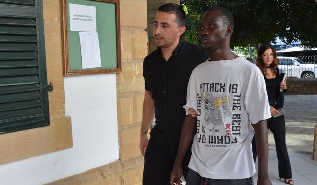 Lefkoşa’da Yerde Yuvarlanıp Çevreyi Rahatsız Eden Hassan Bakhara 15 Güne Kadar Cezaevine Gönderildi