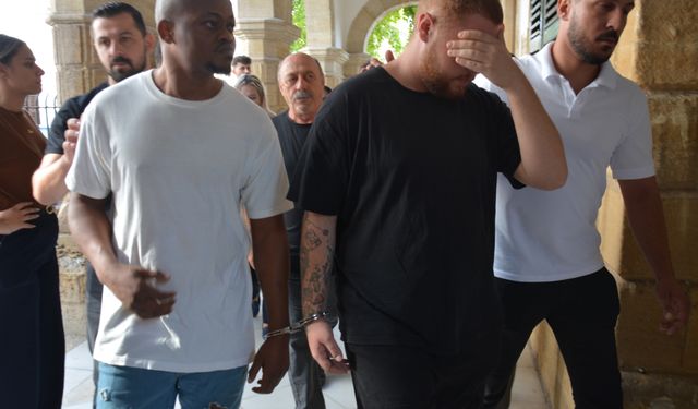 Tasarruflarında 1 kilo uyuşturucu maddeyle bulundurmakla itham edilen 2 zanlı'ya 1 gün tutukluluk