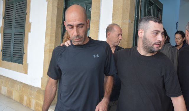 Mahkeme salonunda fotoğraf çekti tutuklu yargılanacak