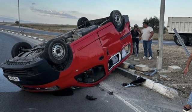 Gazimağusa-Lefkoşa yolunda dikkatsiz sürücü kazaya neden oldu: Yaralı yok!