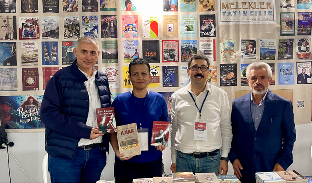 Gazeteci Karaman, Kocaeli Kitap Fuarı'nda okurlarla buluştu