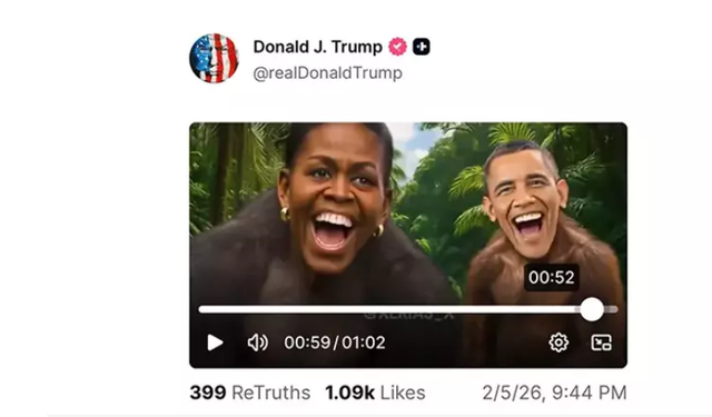 Trump'ın, Obama ve eşini maymun olarak tasvir eden video paylaşımı tepki topladı