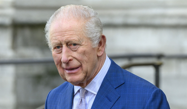 İngiltere Kralı Charles, kardeşi Andrew'un Epstein bağlantıları nedeniyle protesto edildi