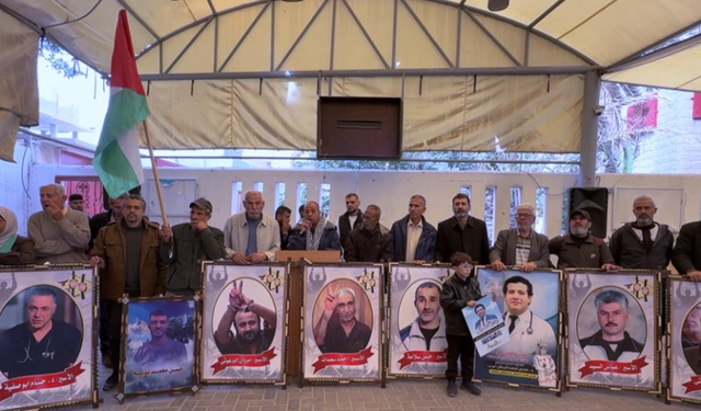 İsrail hapishanesinde ölen Gazzeli Doktor Adnan el-Berş'in ailesi Tel Aviv yönetiminden cenazelerini istiyor