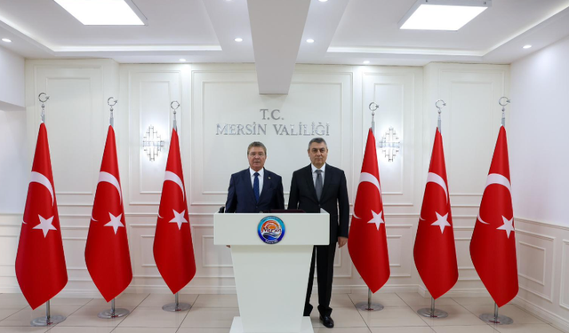 Başbakan Üstel Mersin Valisi Toros'u ziyaret etti