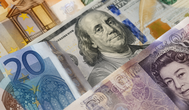 Dolar, Euro ve Sterlin rekor tazeledi