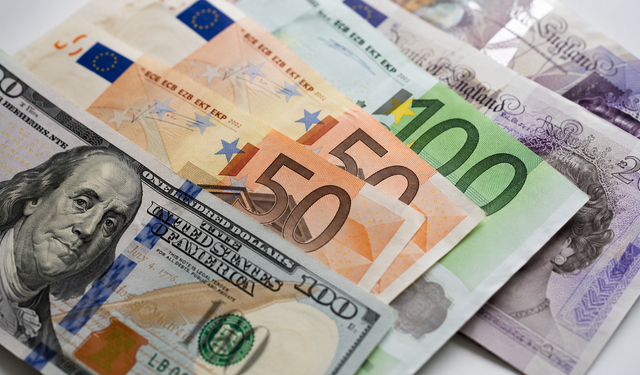 Dolar 48,13 TL’den işlem görüyor
