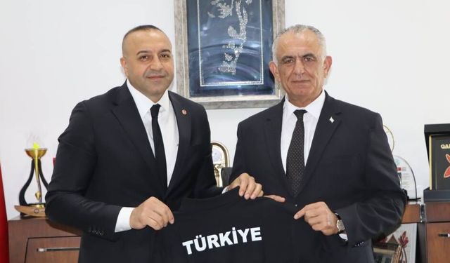 Çavuşoğlu, spor federasyonlarının başkanlarını kabul etti