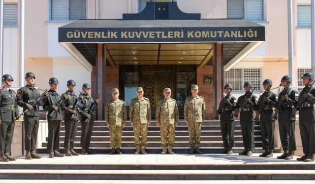 Barış Kuvvetleri Komutanlığında devir teslim