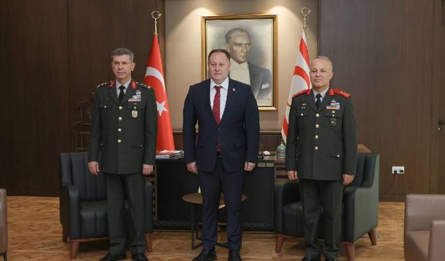Öztürkler, İnaltekin ve Bilir'i kabul etti