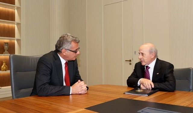 Erhürman, ABD Büyükelçisi Breslow ile Kıbrıs sorununu görüştü