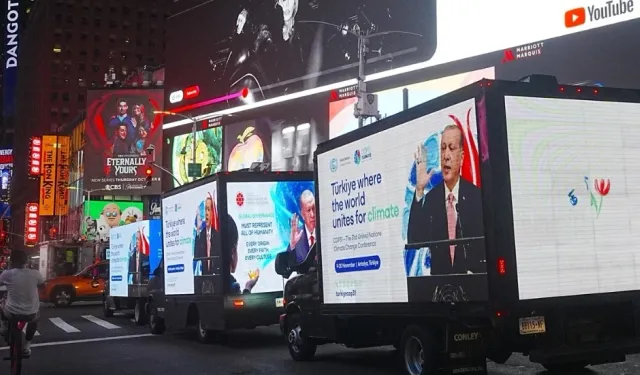 Erdoğan’ın barış ve adalet mesajları Times Meydanı’nda
