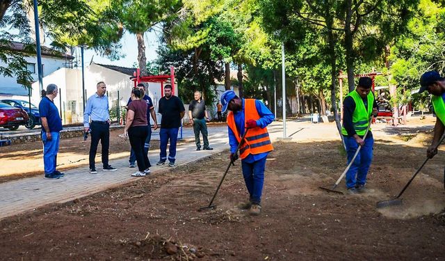 Kumsal Parkı’nda peyzaj çalışmaları sürüyor