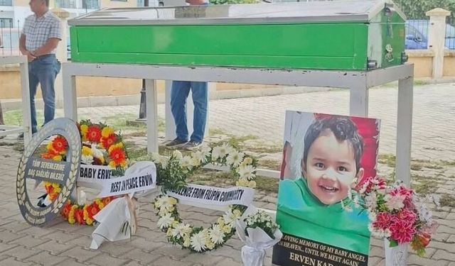4 yaşındaki Erven son yolculuğuna uğurlandı