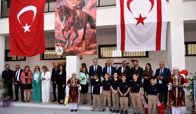 Yenilenen Yeşilyurt İlkokulu törenle açıldı