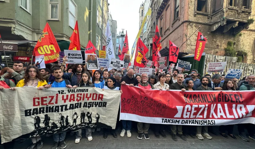 Polis ablukasında Gezi anması: Gezi dimdik ayakta!