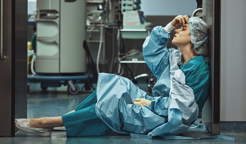 Liyakate Darbeye mahkemeler aracı olmasın