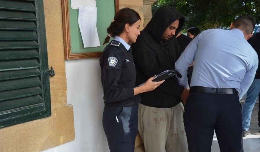 Eski kız arkadaşı ve başka bir kişiye saldırmakla itham edilen zanlı 3 gün tutuklu