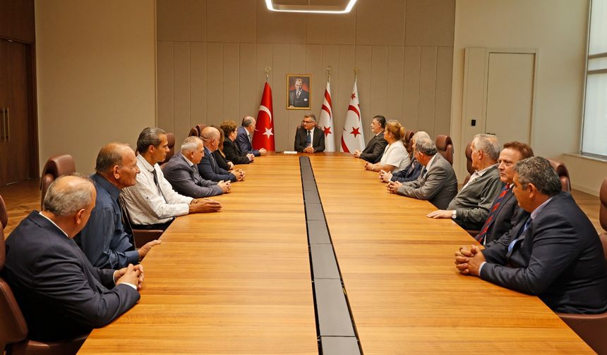 Cumhurbaşkanı Tufan Erhürman, Şehit Aileleri ve Malul Gaziler Derneği üyelerini kabul etti