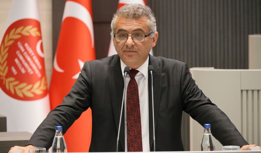 Erhürman: Direkt uçuş konusunu bazen abartıyoruz; pek çok ada ülkesine direkt uçuşla gidemiyorsunuz