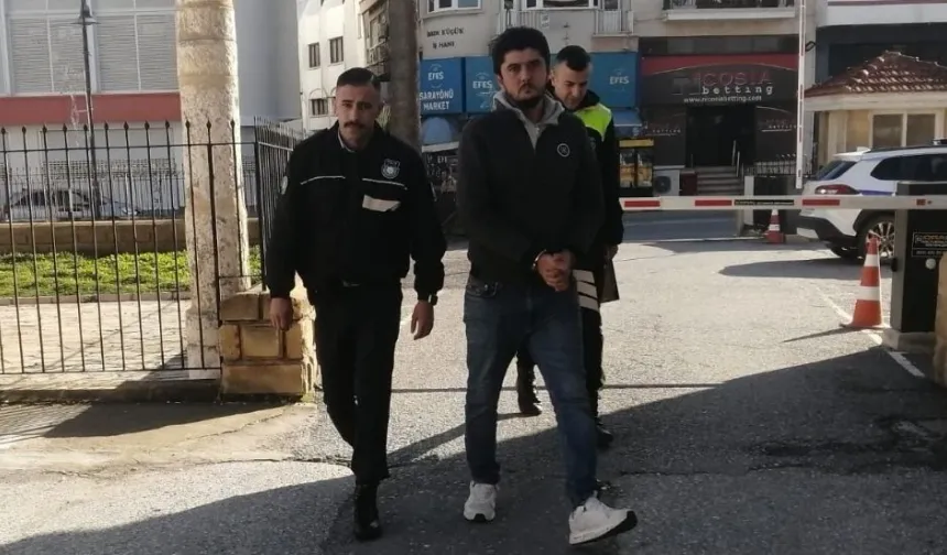 Ercan'da Eczacılık Yasası'na aykırı 306 hap bulundurmakla itham edilen zanlı 3 gün tutuklu