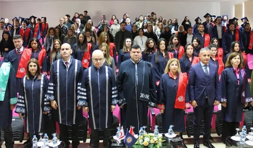 DAÜ’de Sağlık Bilimleri Fakültesi ve Sağlık Hizmetleri Yüksekokulu mezunları mesleğe ilk adımlarını attı