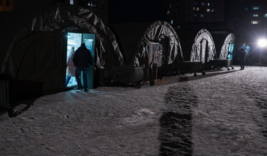 Ukrayna Devlet Başkanı Zelenskiy, Kiev'de 1400'den fazla apartmanın ısıtmasız kaldığını bildirdi