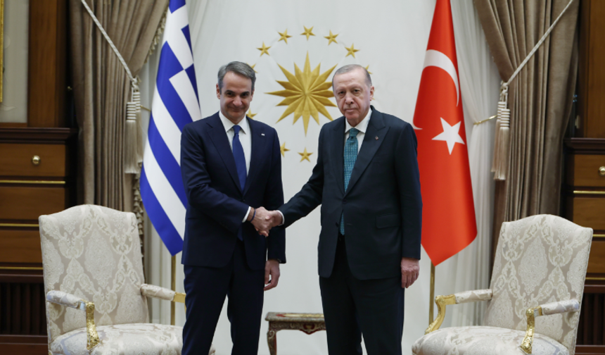 TC Cumhurbaşkanı Recep Tayyip Erdoğan, Yunanistan Başbakanı Miçotakis’i kabul etti