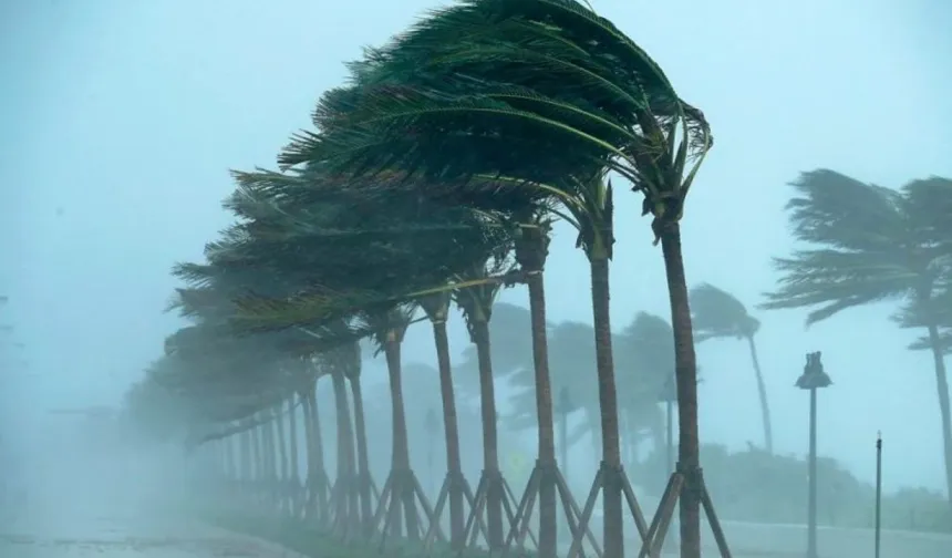 Rüzgârın hızı Serdarlı’da 126 kilometreye ulaştı