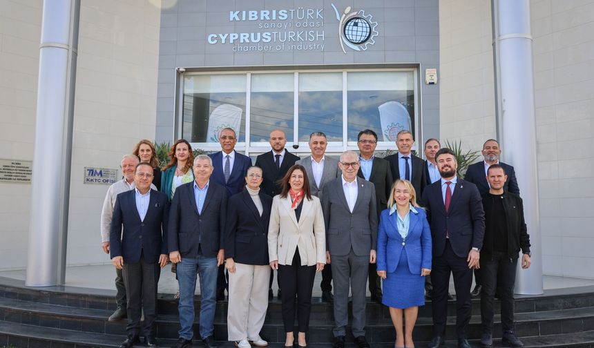 Cumhuriyetçi Türk Partisi, Kıbrıs Türk Sanayi Odası’nı ziyaret etti