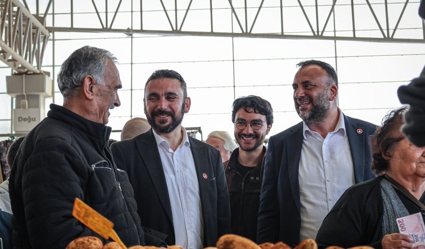 TDP Gazimağusa'da açık pazarda esnaf ve vatandaşlarla buluştu