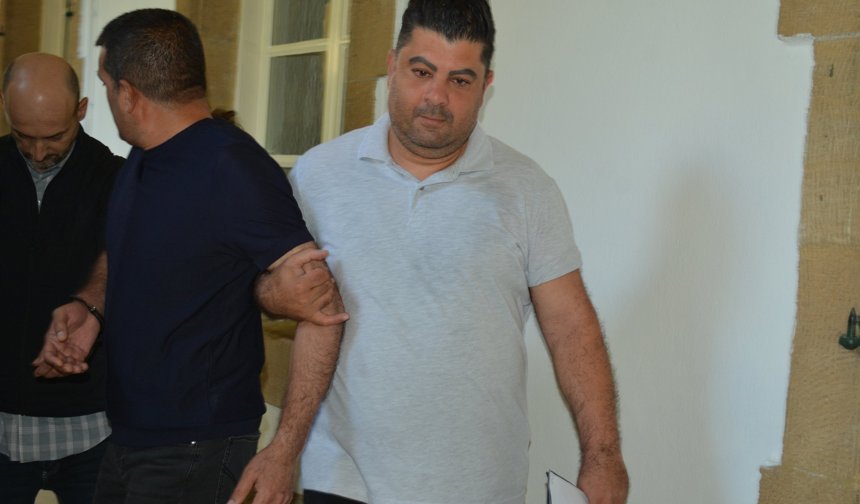 Ercan’da sahte evrak ve gümrüksüz mal zanlısına 1 gün tutukluluk