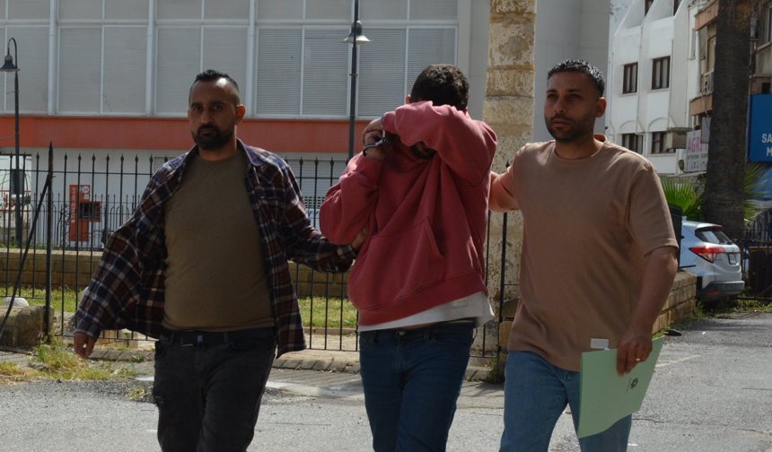 Lefkoşa’da uyuşturucu darbesi: Çantasından 3 farklı uyuşturucu türü çıkan zanlıya 6 gün ek süre!