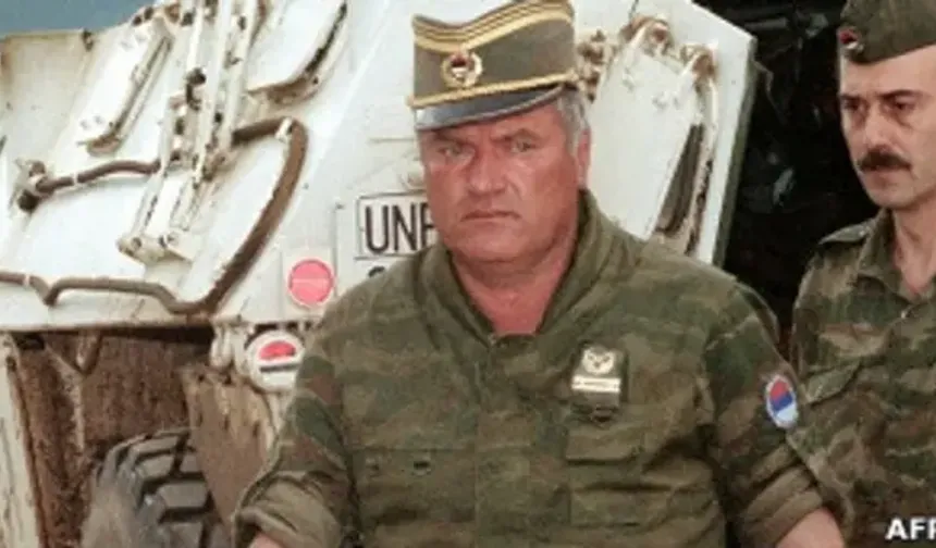 Srebrenitsa soykırımından hükümlü Ratko Mladić öldü