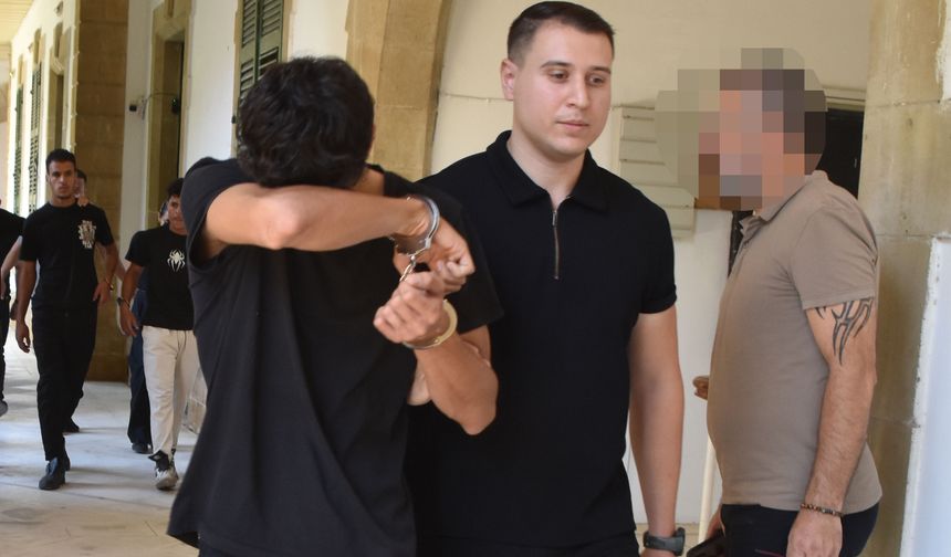 Tecavüzle suçlanan gence 8 gün ek tutukluluk