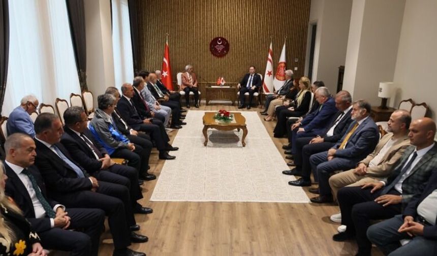 Öztürkler: Kıbrıs Türk gençliğinin önü açılmalı