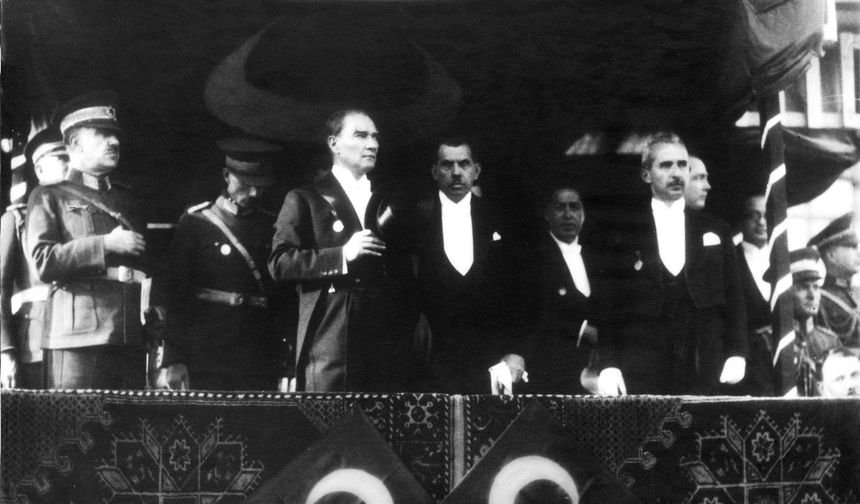 Cumhuriyet'in İlanının Üzerinden 103 Yıl Geçti