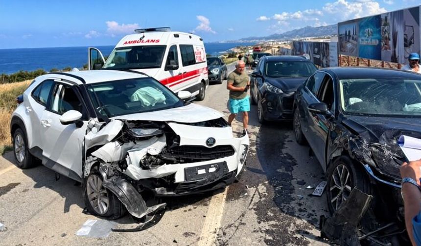 Esentepe'de zincirleme trafik kazası: Bir kişi yaralandı