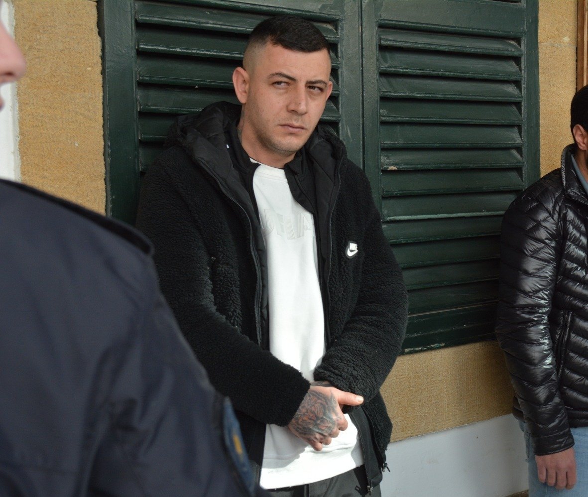 8C35Ac75 Adc7 4E94 8476 Aea6145056D0