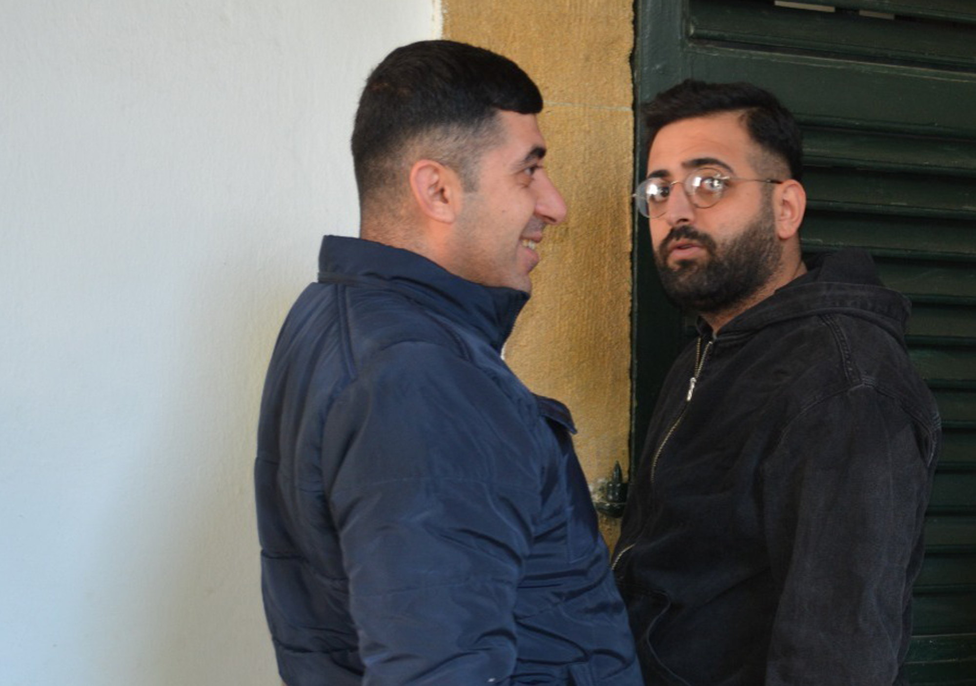 Kasadan 200 dolar çalan iki çalışan cezaevine gönderildi