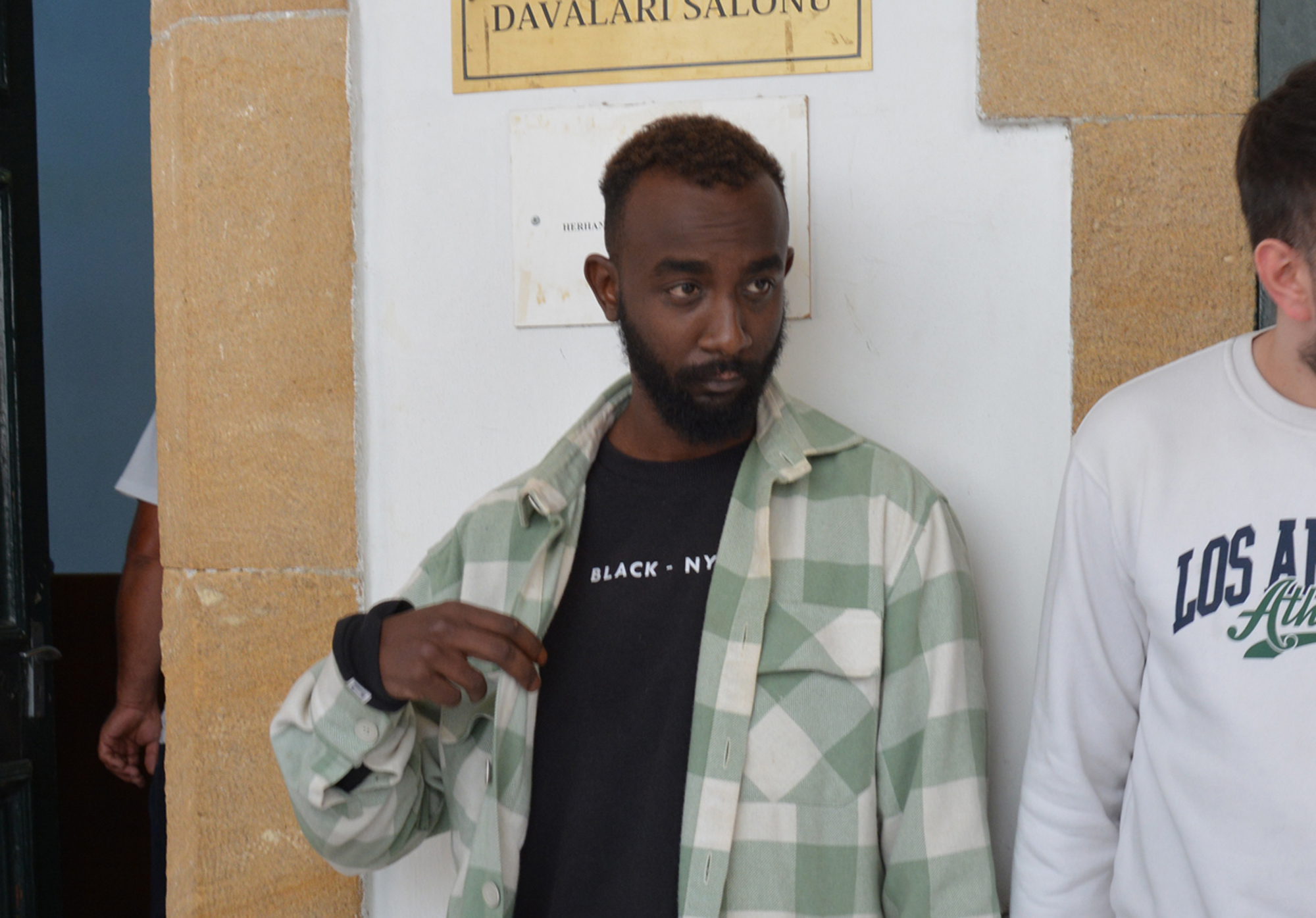 Uyuşturucu ticaretine 3 yıl 6 ay hapis