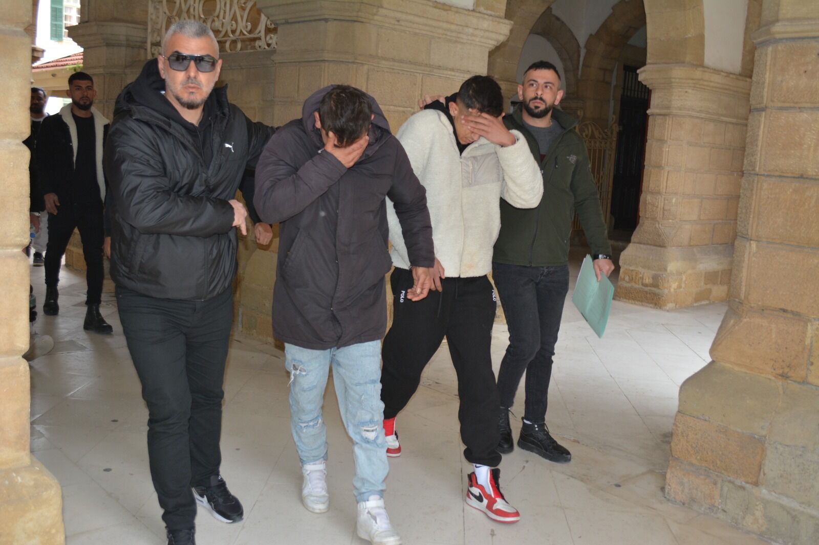 Lefkoşa’da uyuşturucu operasyonu: İki zanlı tutuklandı