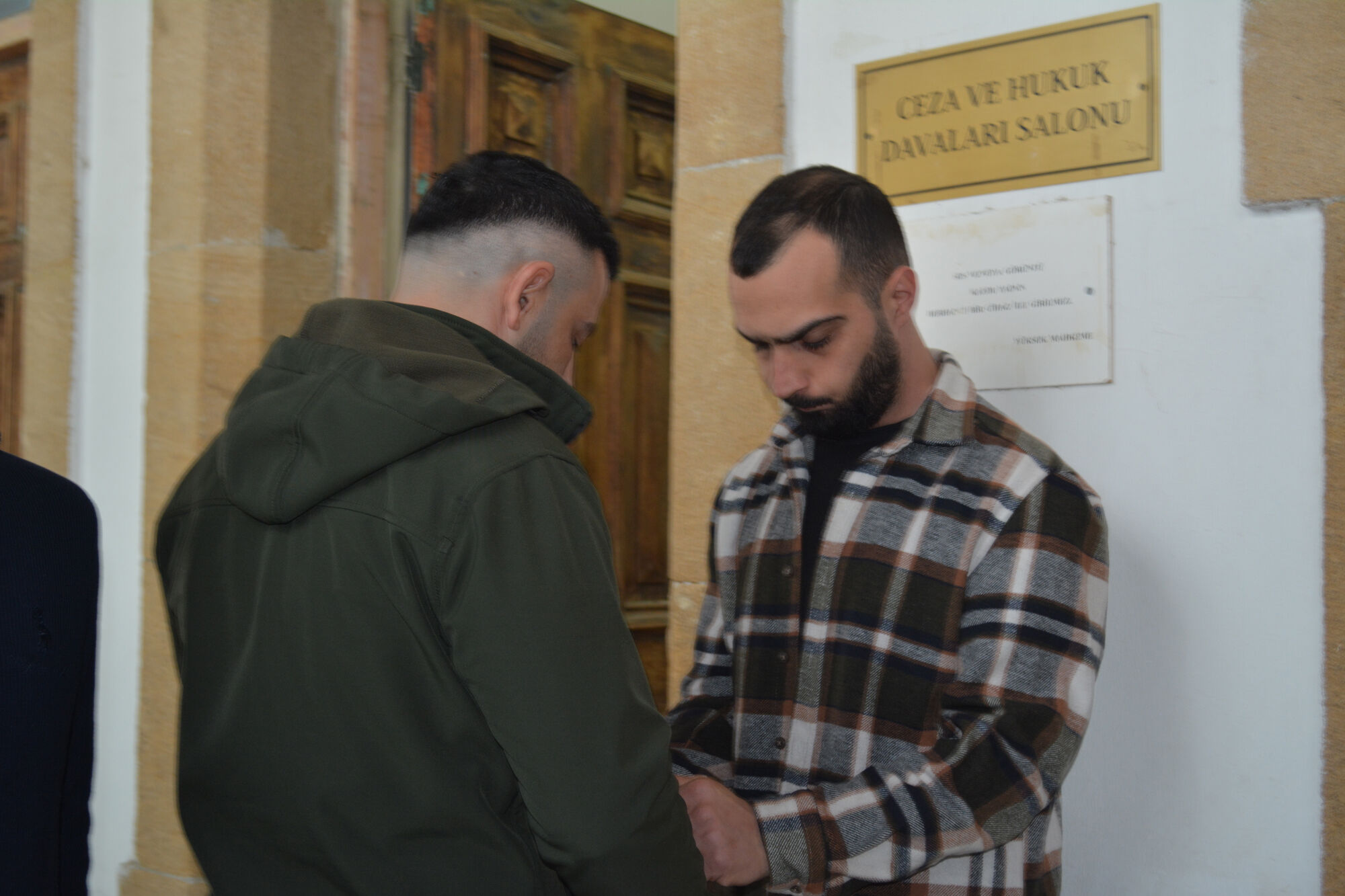 Ercan’da uyuşturucuyla yakalanan zanlı cezaevine gönderildi