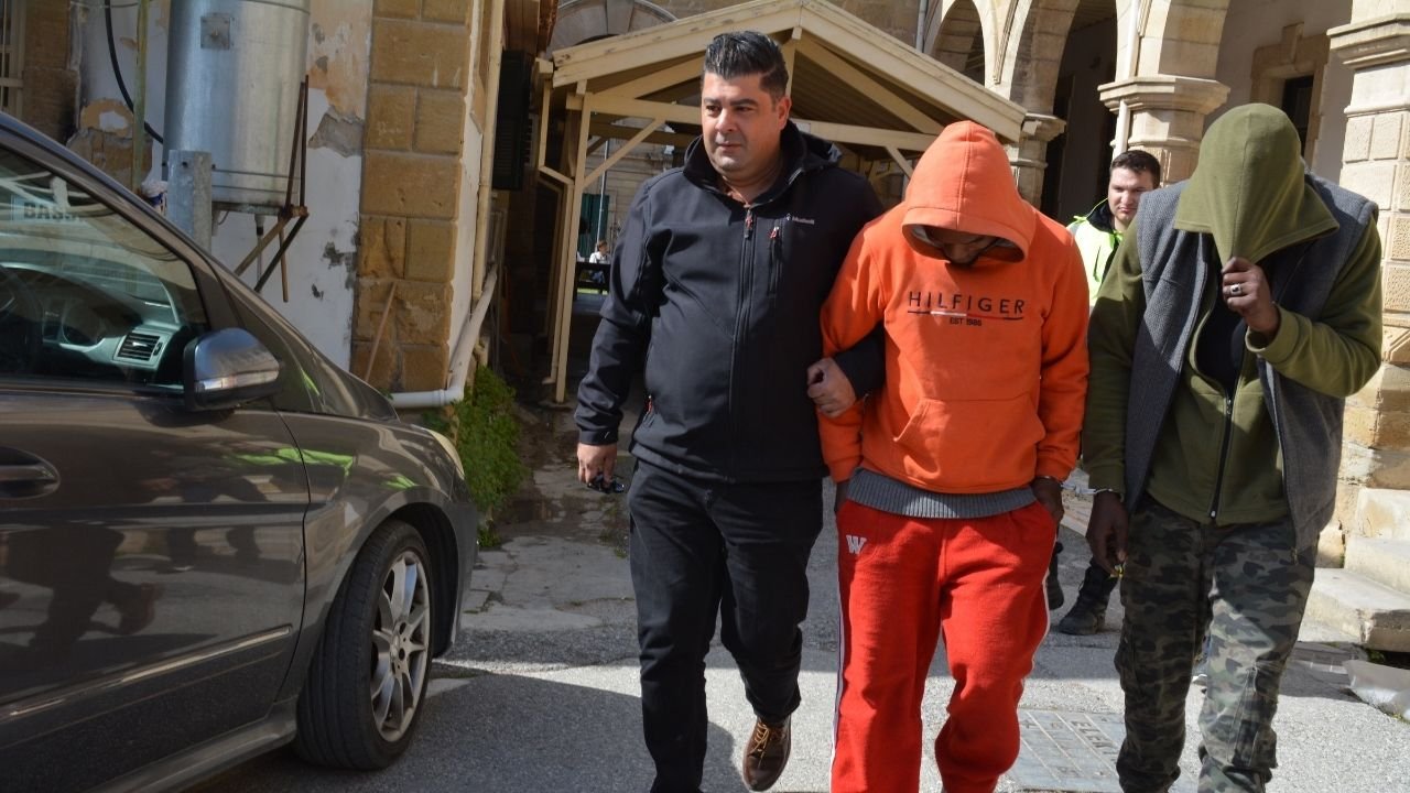 Kampüste uyuşturucu operasyonu: İki tutuklu